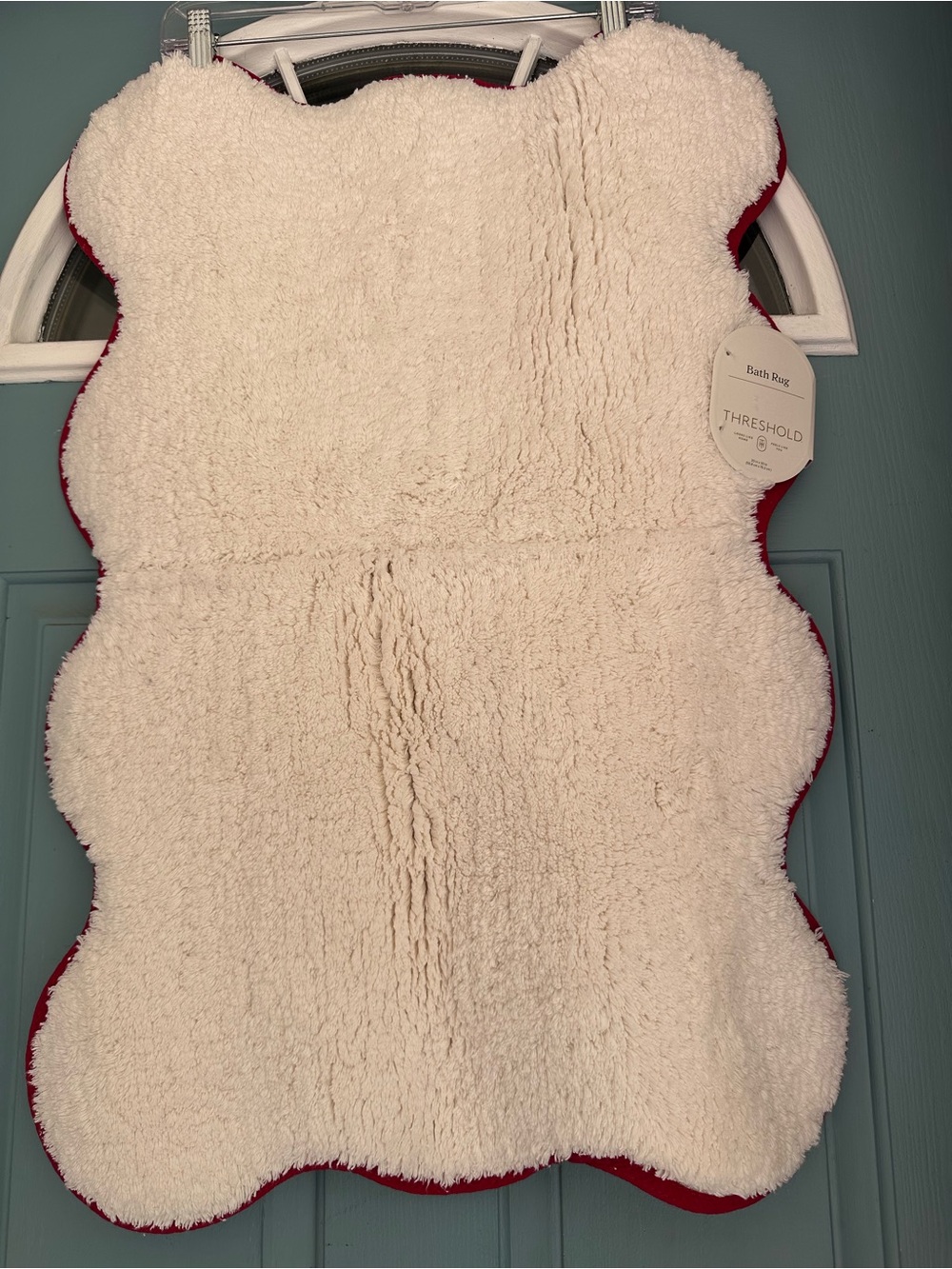 Threshold Cream Plush Scalloped Door Mat with Red Trim